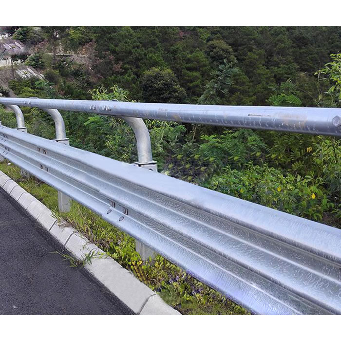 牛角護(hù)欄